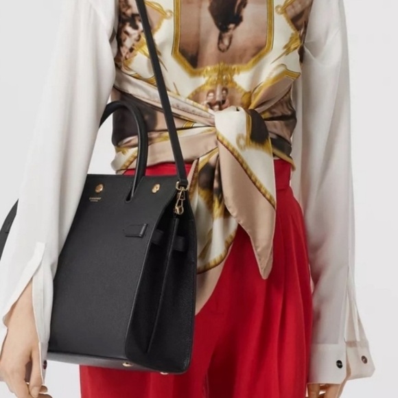 Burberry Black Textured Leather Bag with Gold Accents - Picture 3 of 9